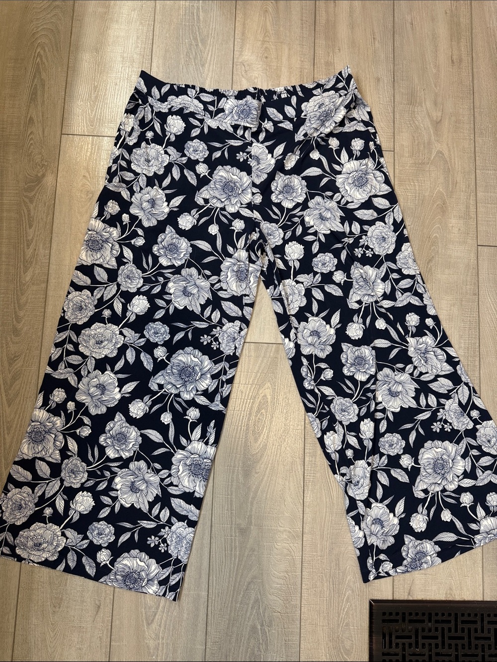 Navy Wide-Leg Floral Print Pants